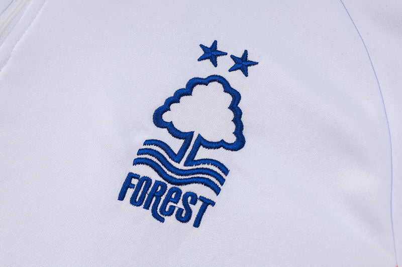 Chándal Nottingham Forest con camiseta