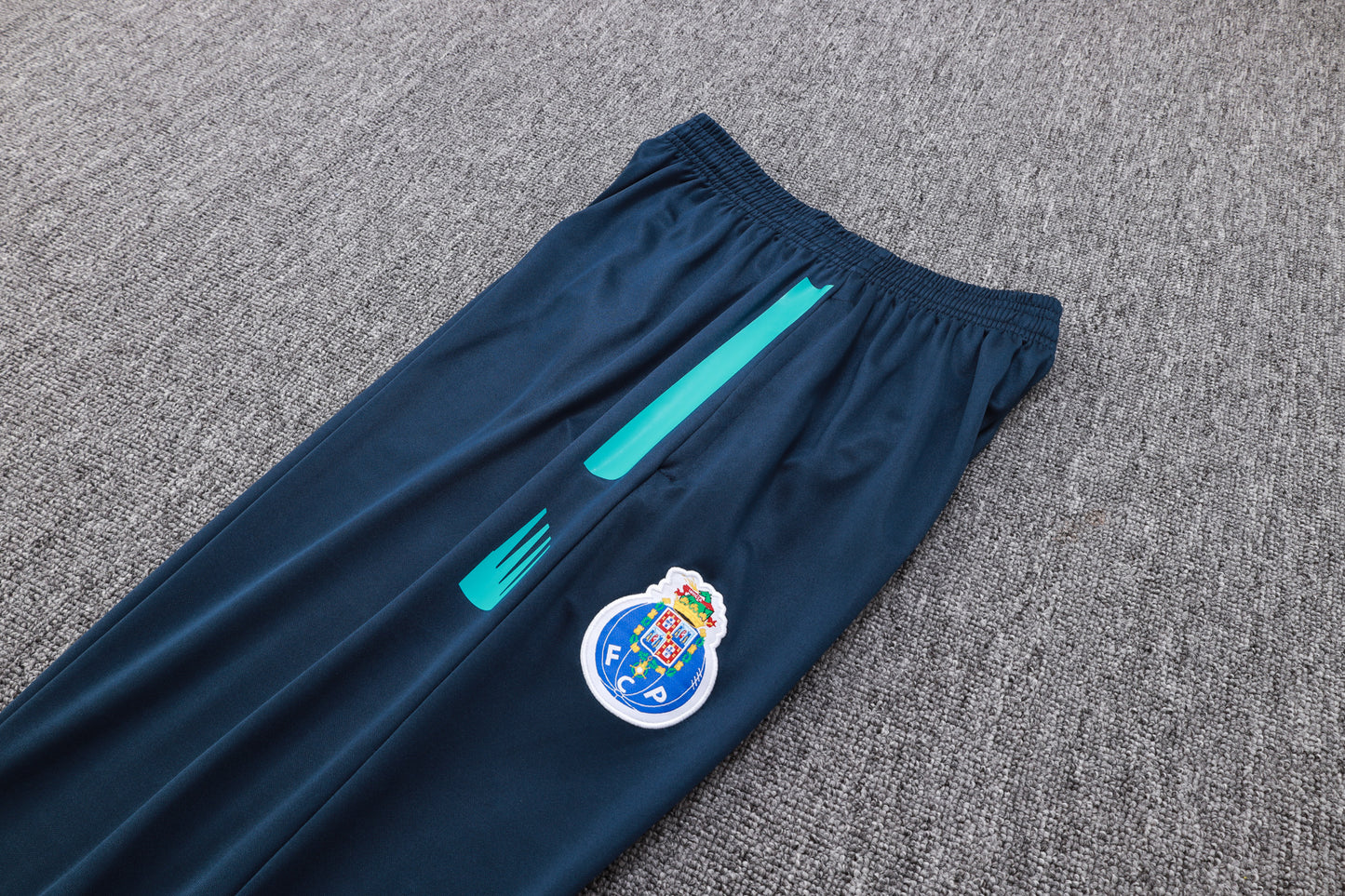 Porto Tracksuit with T-Shirt