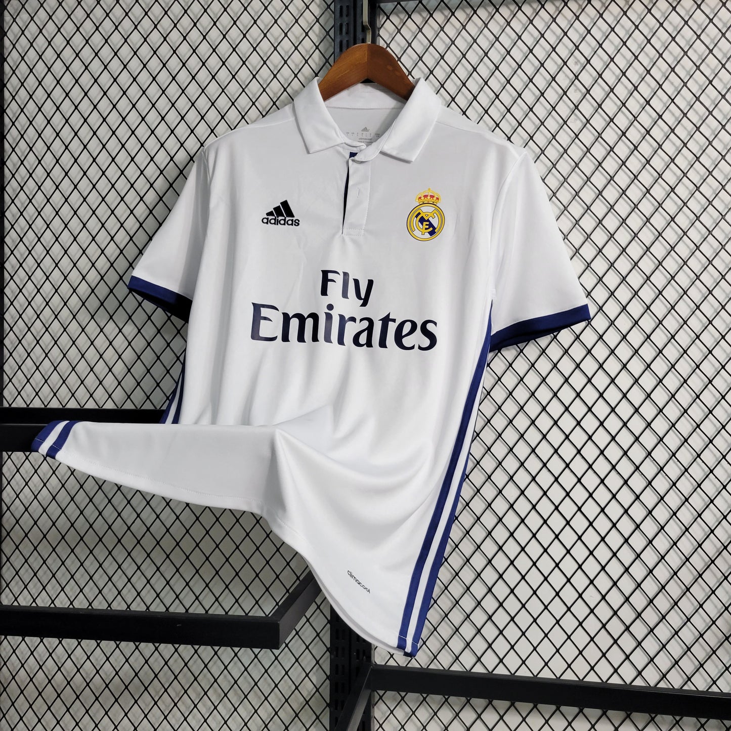 Camisola Retro Real Madrid - Principal 2016/17