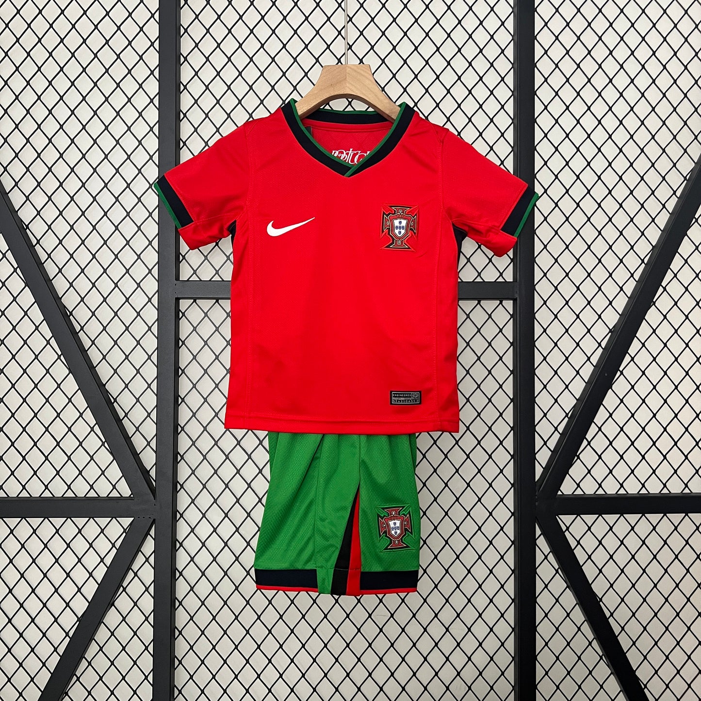 Kit Criança - Portugal Principal 2024/25