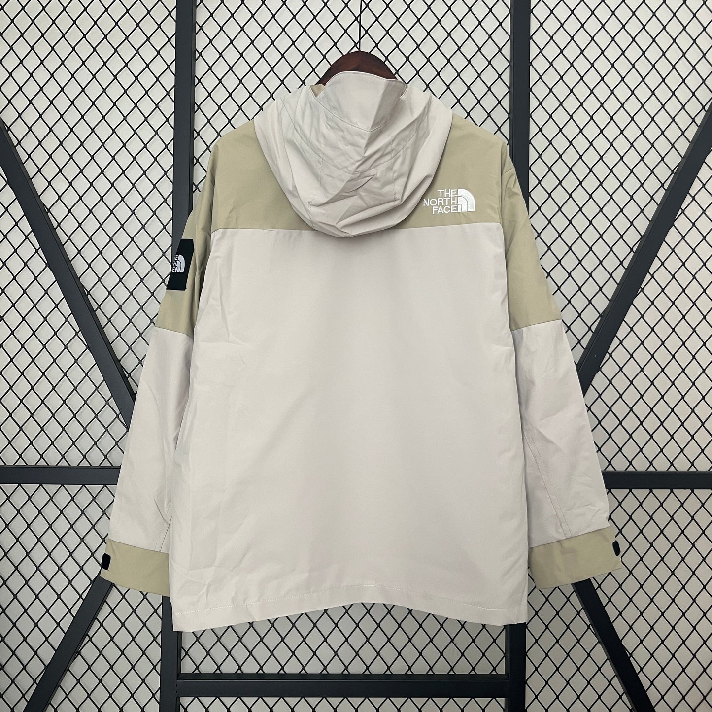 Windbreaker Jacket - The North Face