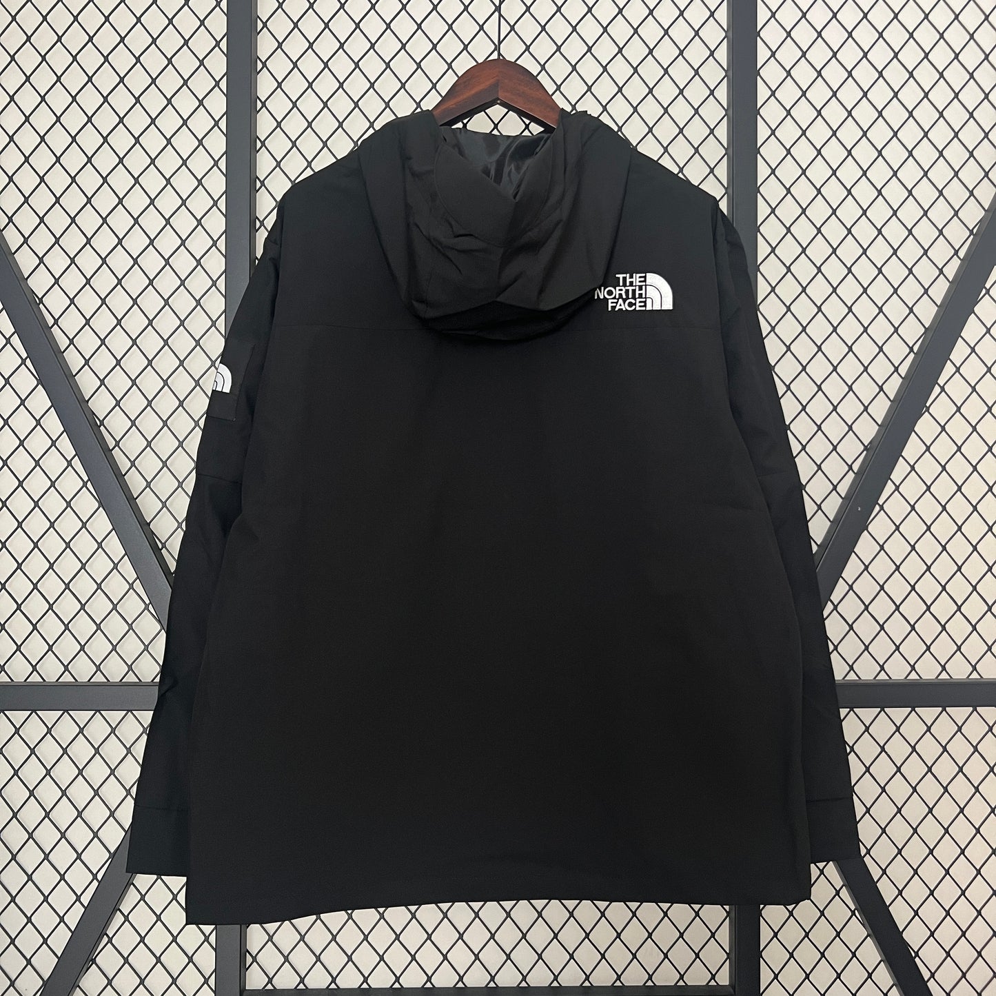 Windbreaker Jacket - The North Face