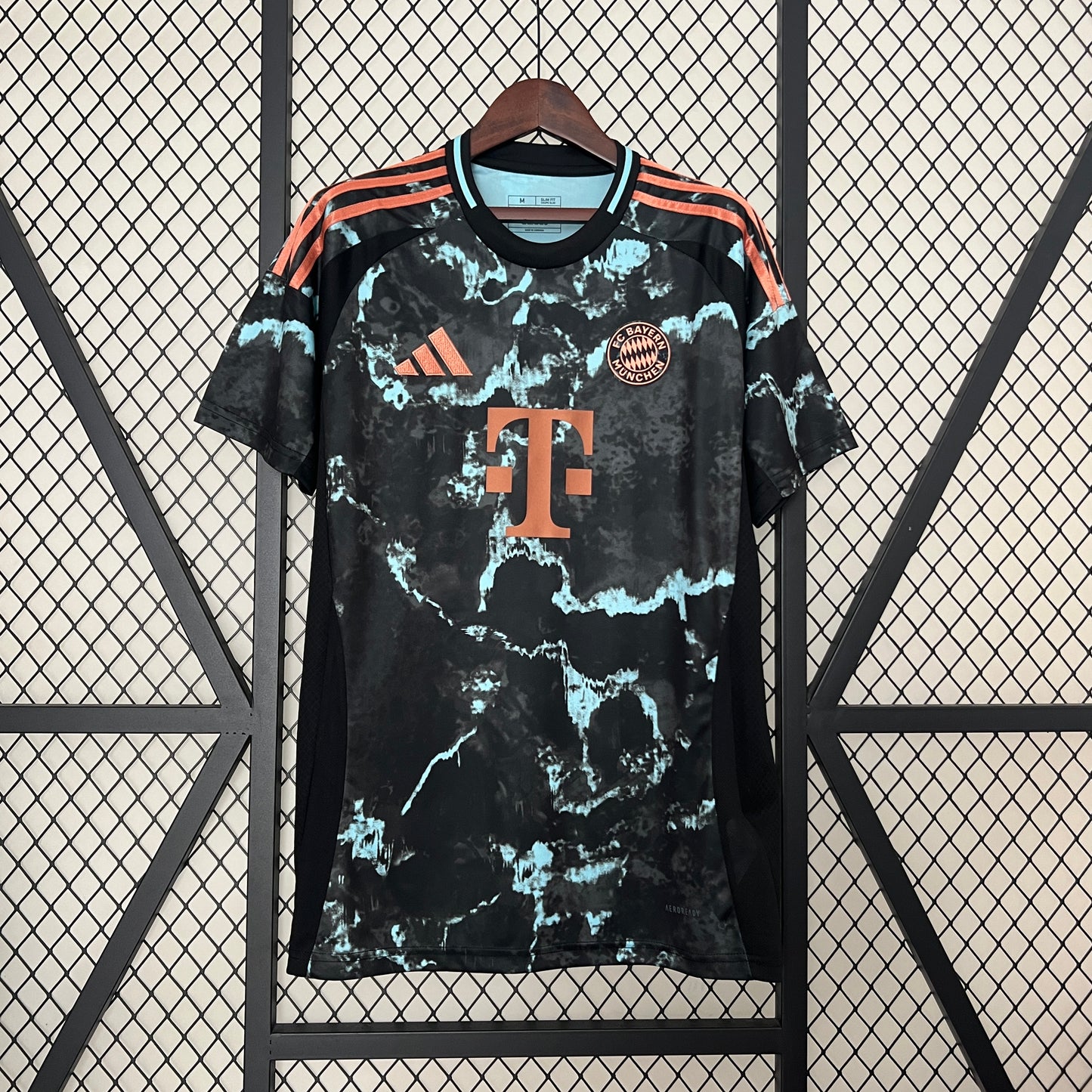 Camiseta Bayern Múnich - Segunda 2024/2025