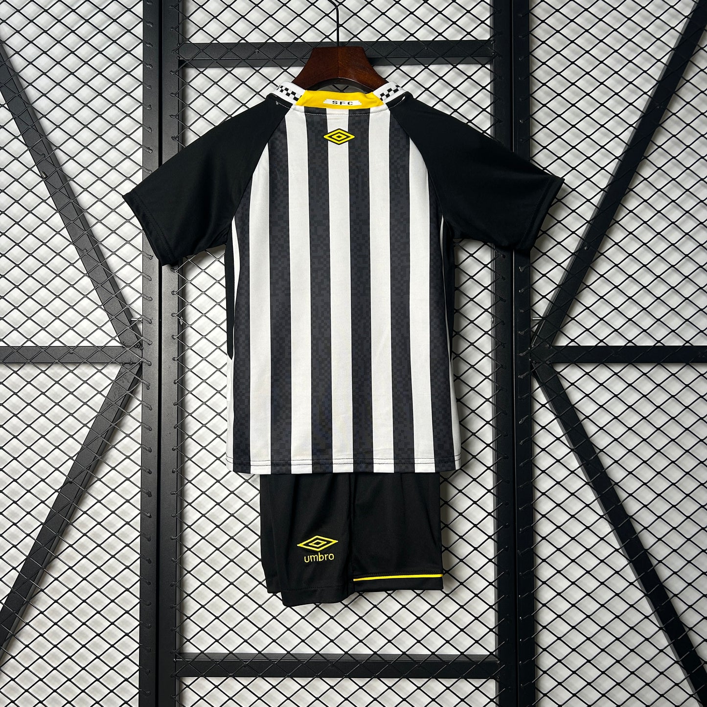 Kit Criança - Santos Alternativa 2025/26