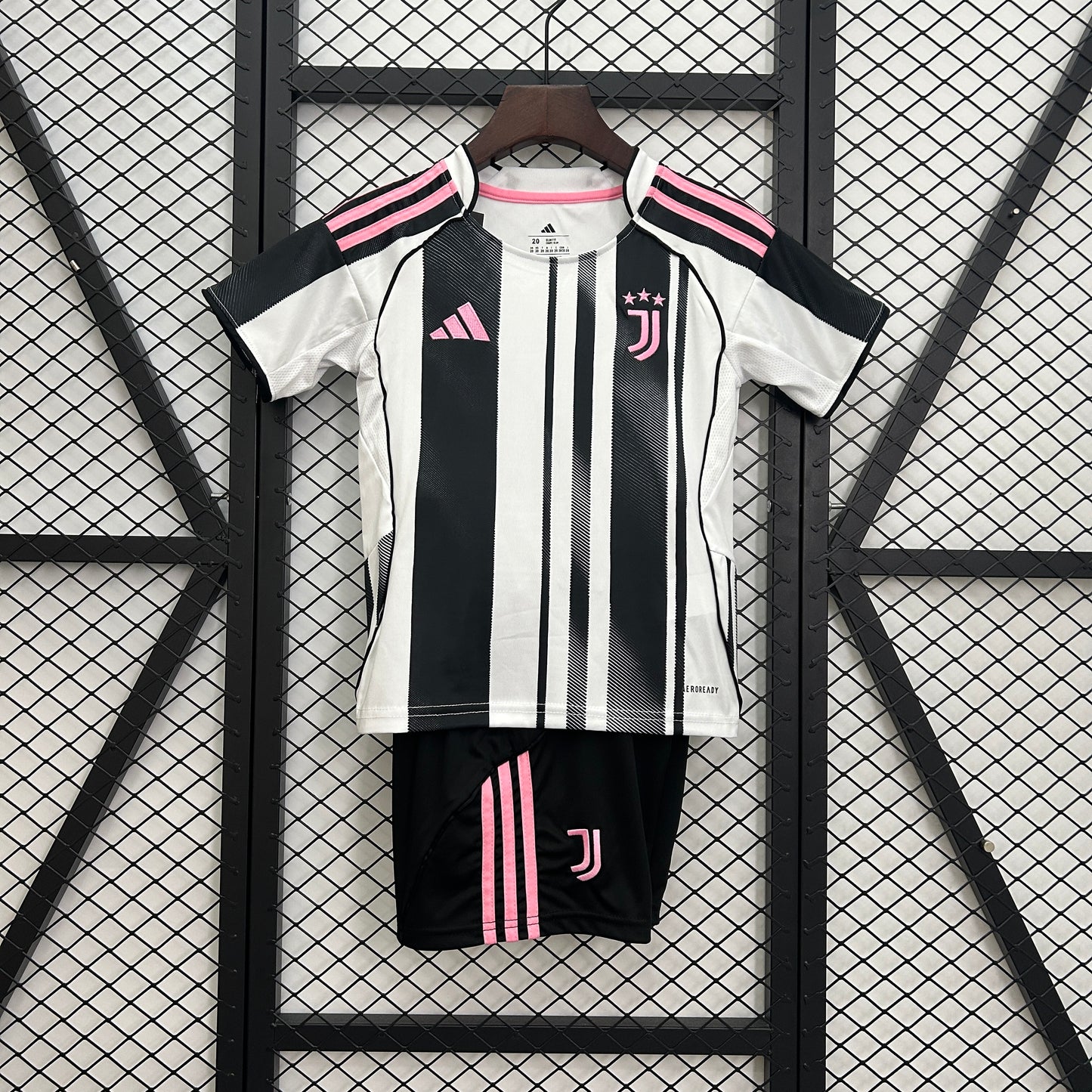 Kit Criança - Juventus Principal 2025/26