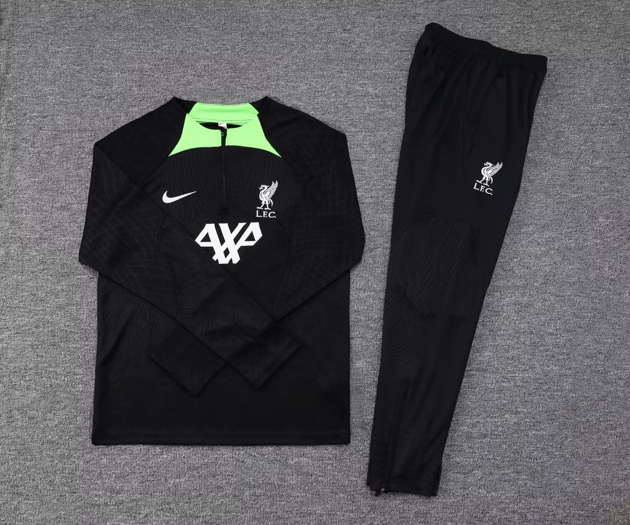 Chándal Liverpool con camiseta
