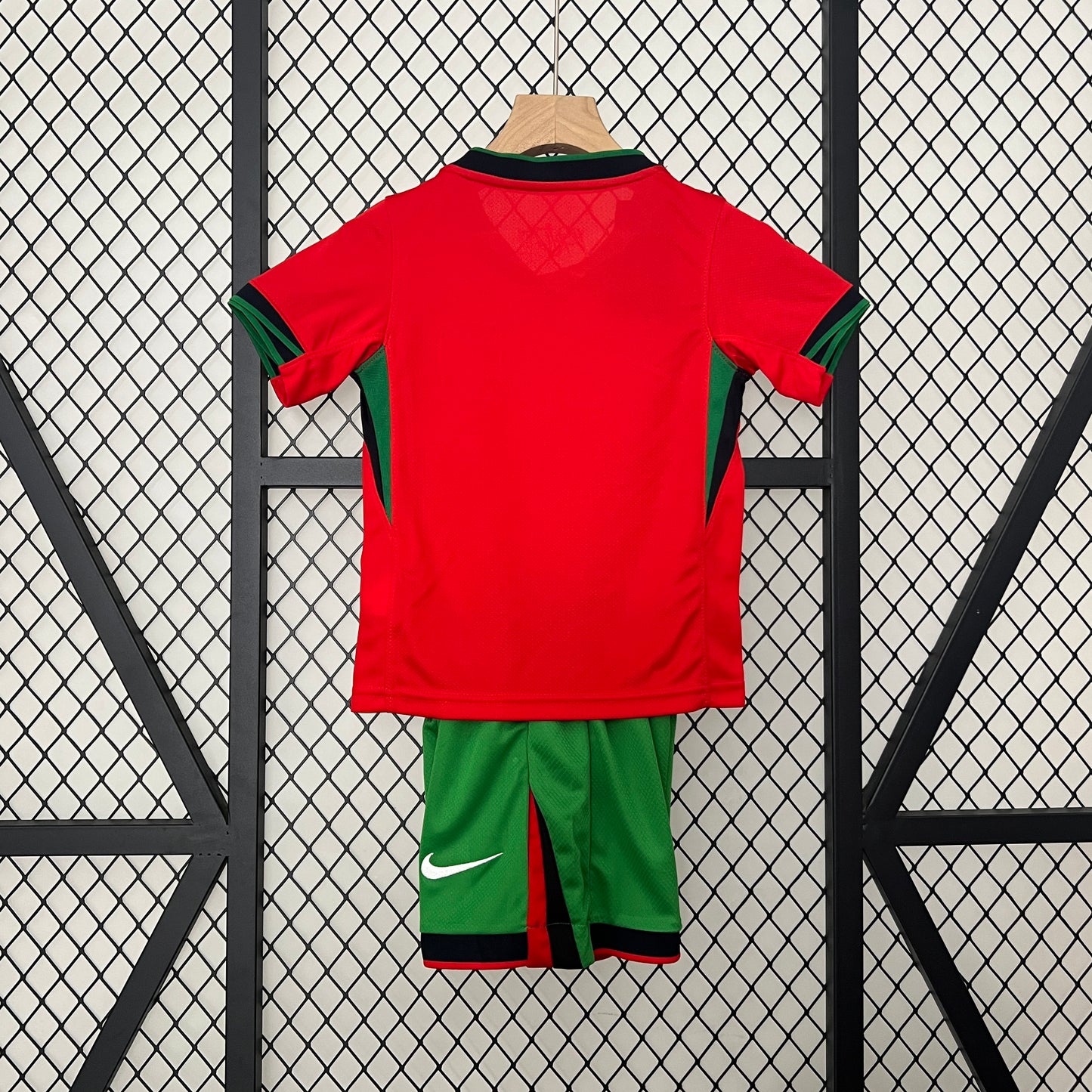 Kit Criança - Portugal Principal 2024/25