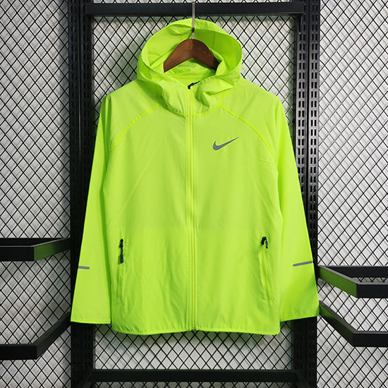 Nike Windbreaker/Waterproof Jacket - Green