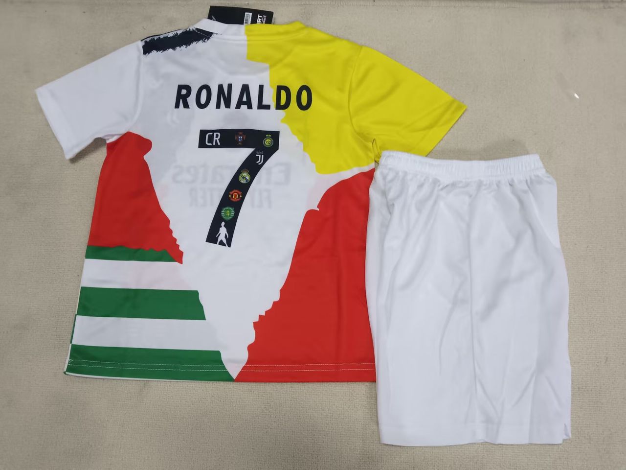 Kit Criança - Cristiano Ronaldo Todos os clubes