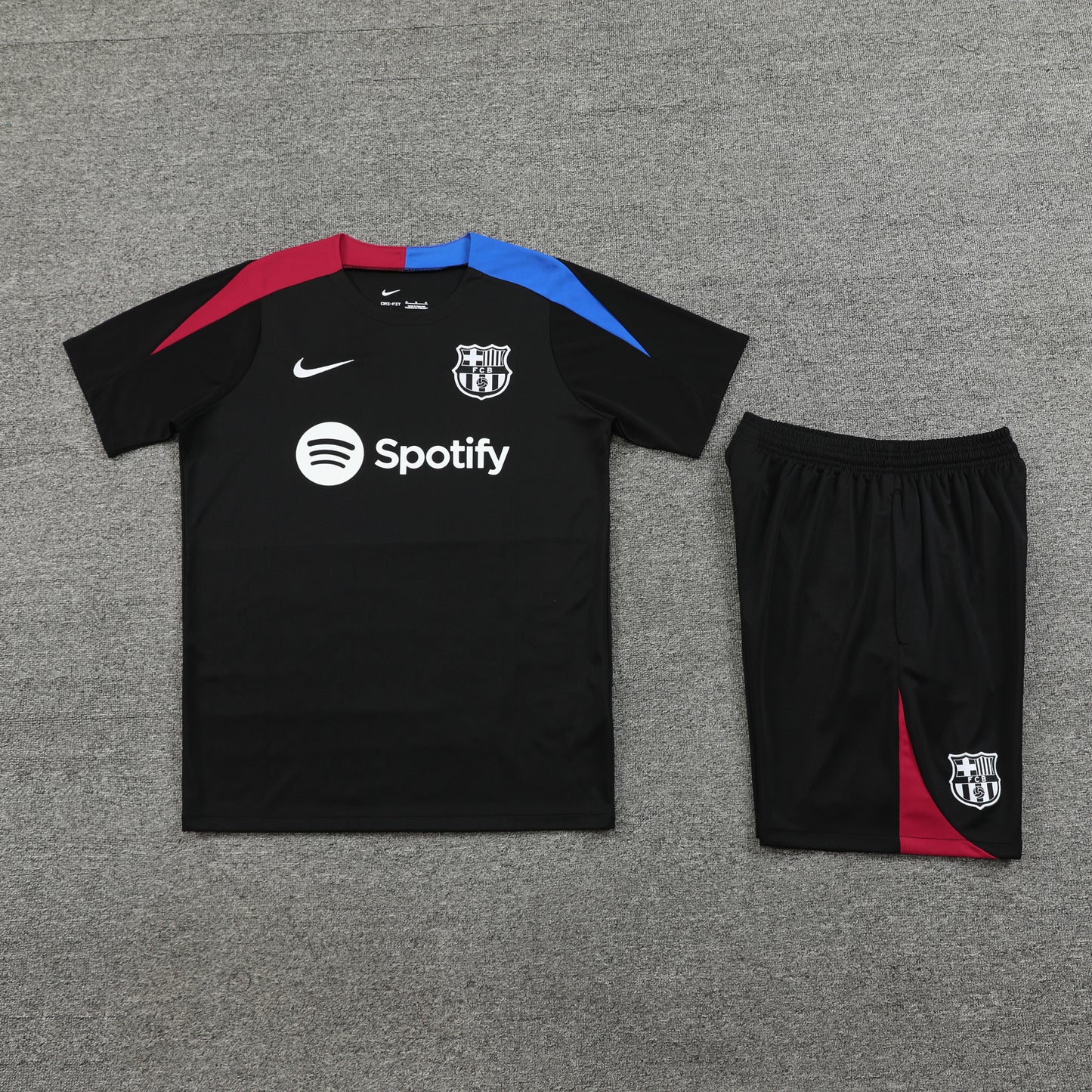 Kit de entrenamiento - Adulto Barcelona 2024/25