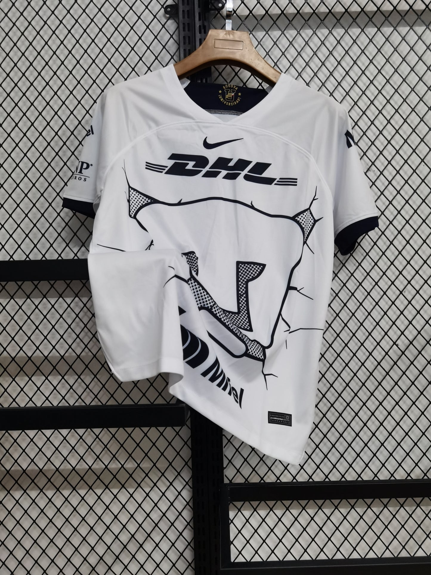 Camisola Pumas - Principal 2023/2024