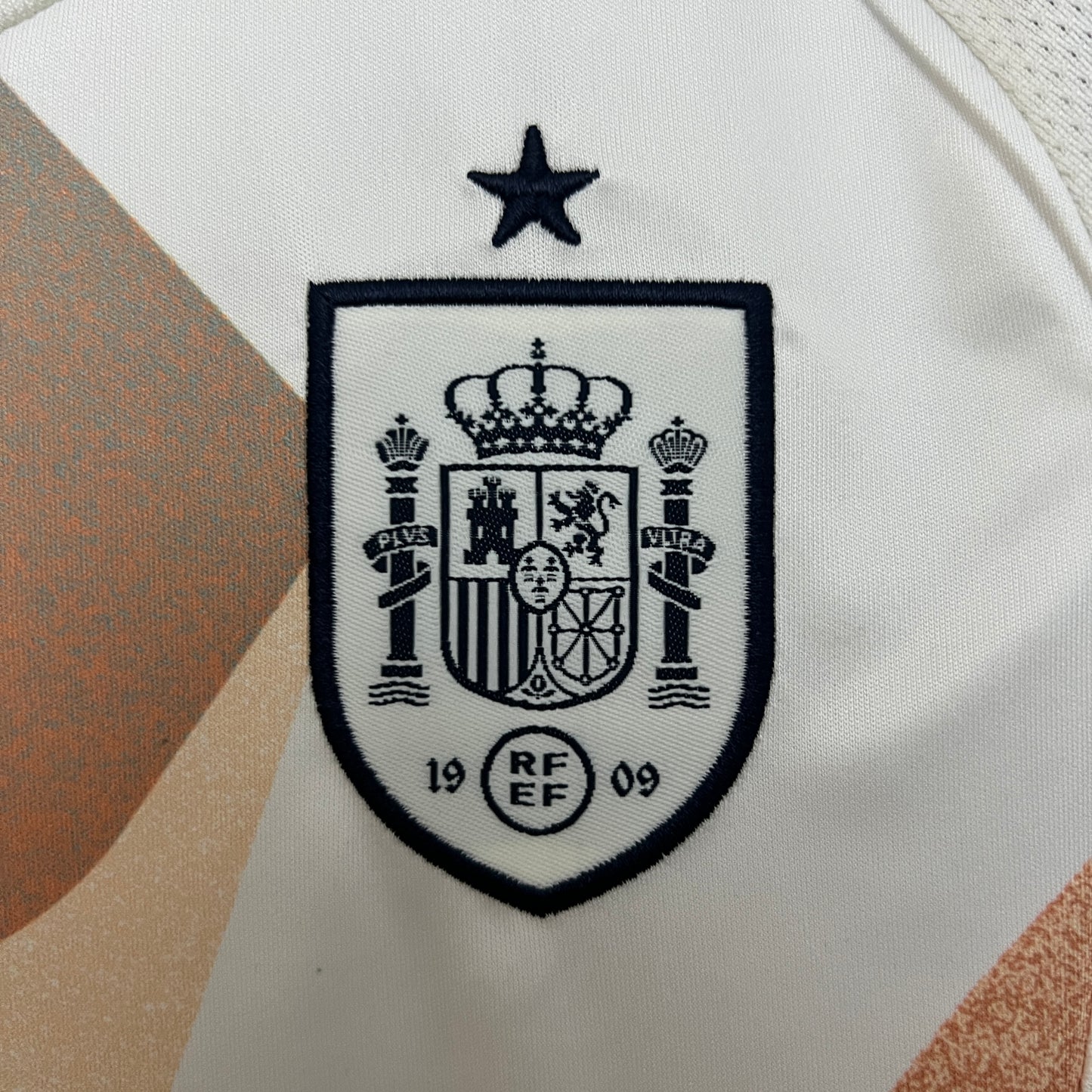 Kit Criança - Espanha Alternativa 2025/26