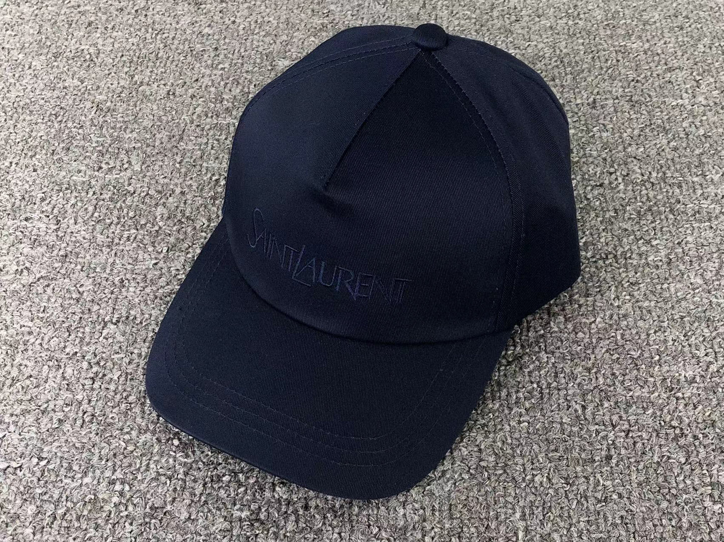 Chapéu SAINT LAURENT