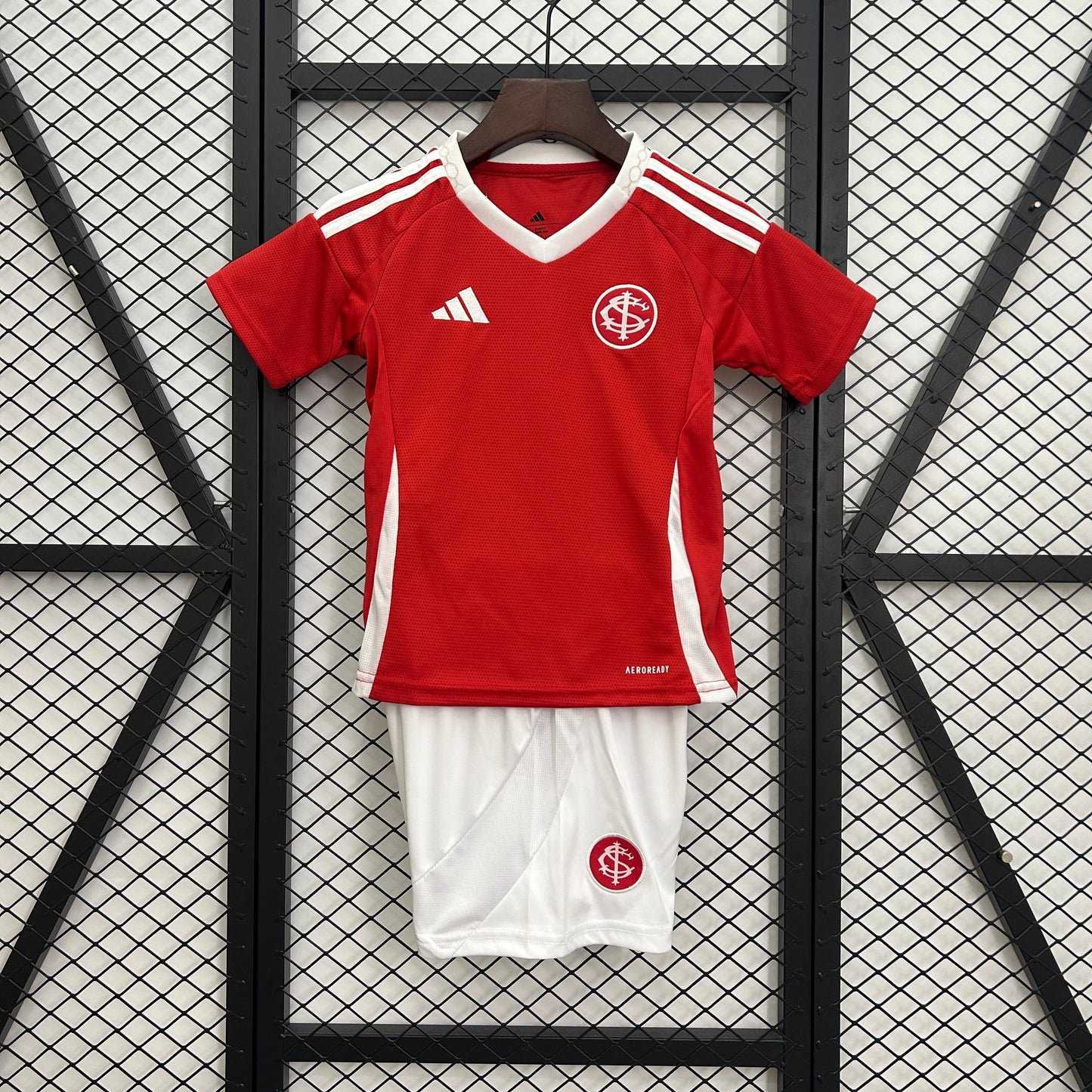 Kit Criança - Internacional Principal 2025/26