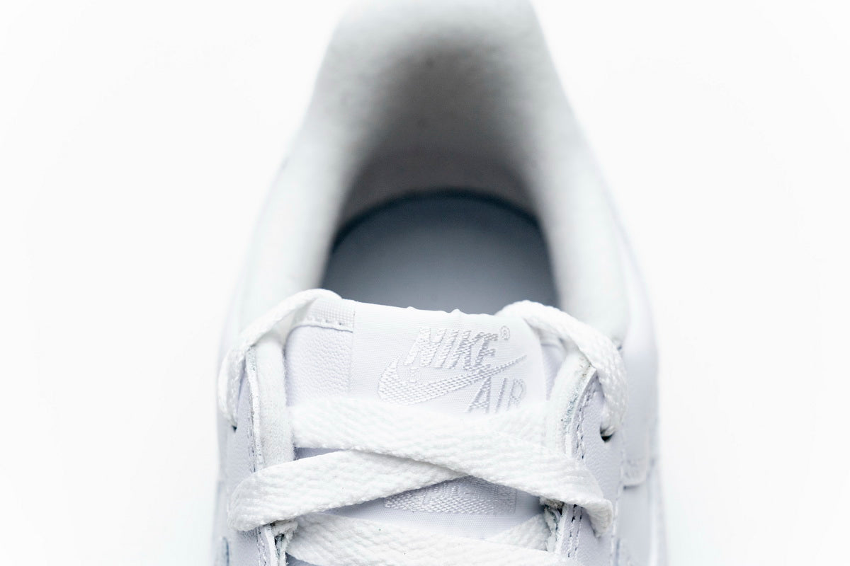 Nike Air Force 1 Supreme Low White