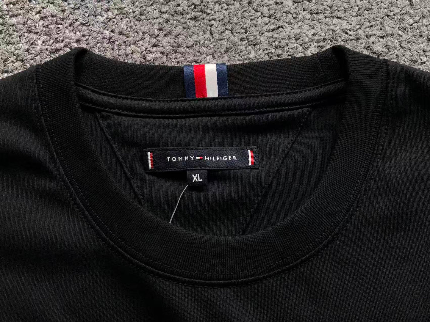Tshirt TOMMY