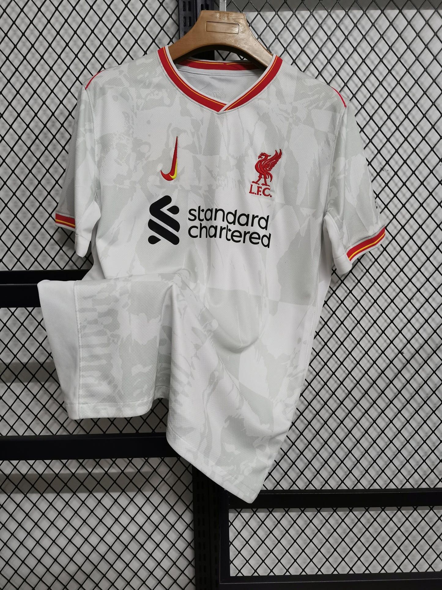 Camisola Liverpool - Away 2024/2025