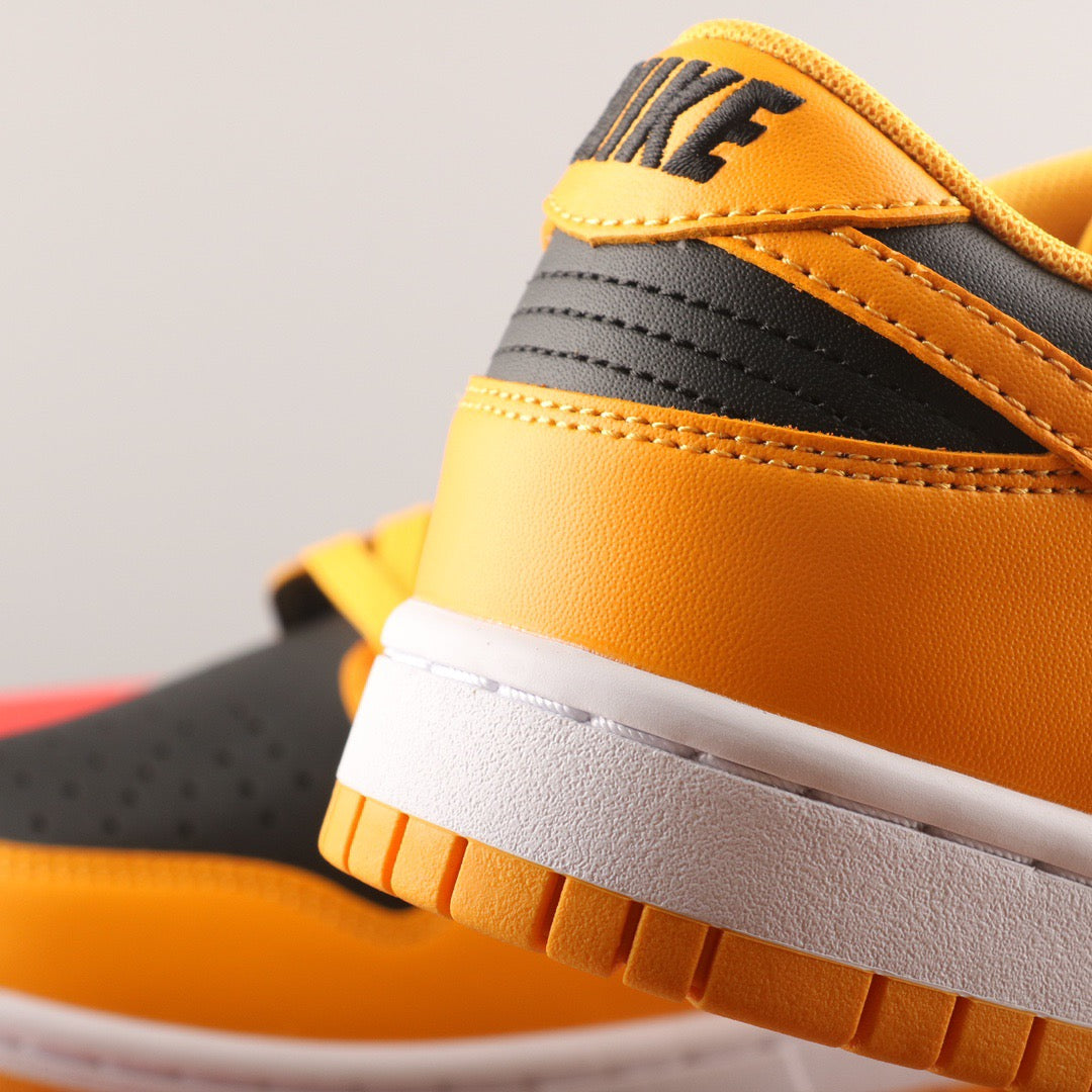 NIKE DUNK YELLOW & BLACK