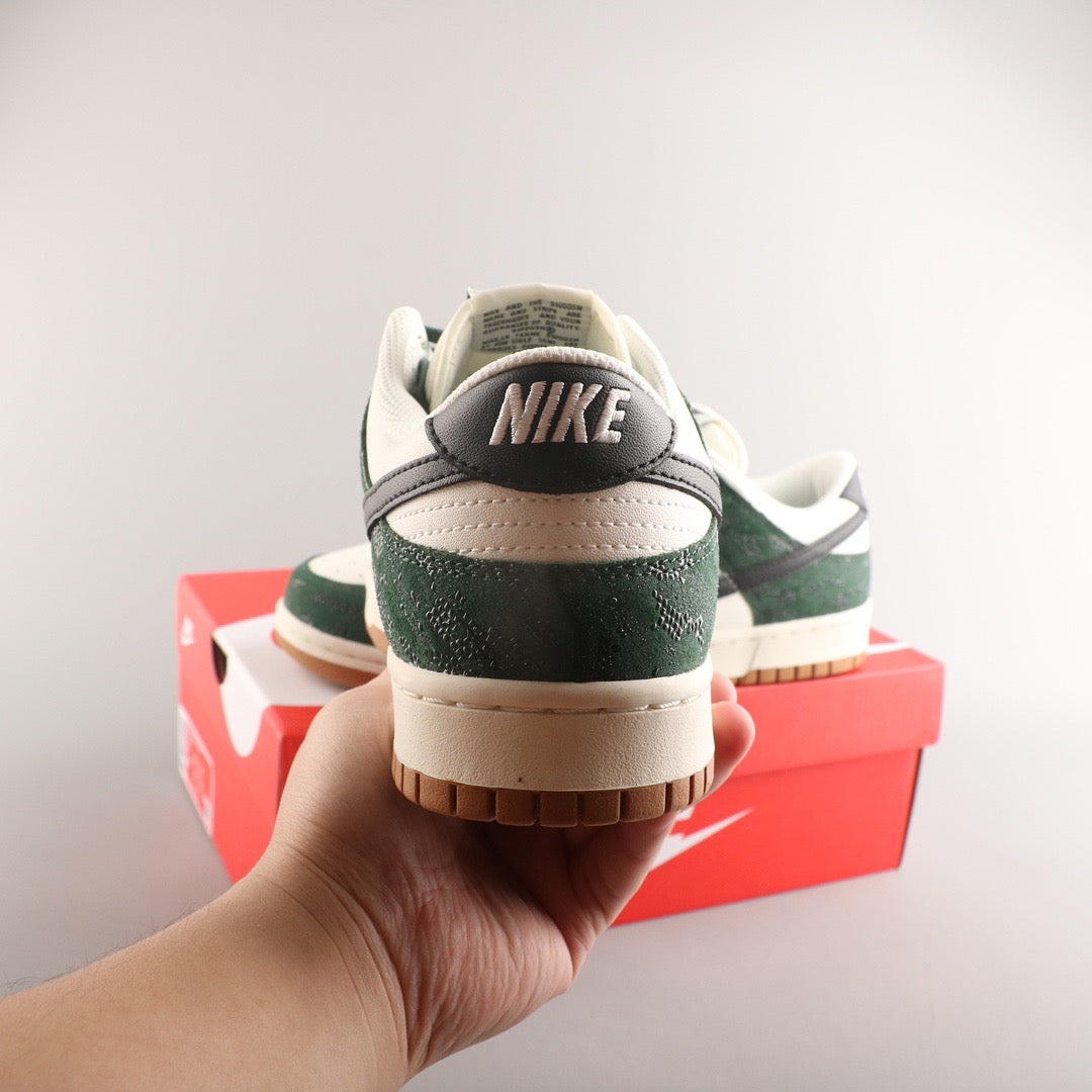 NIKE DUNK GREEN SNAKE