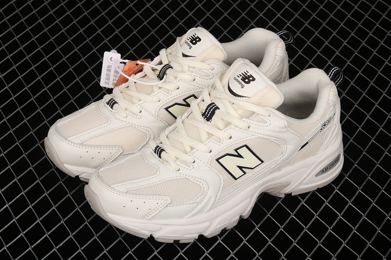 New Balance 530 - Bege/Preto