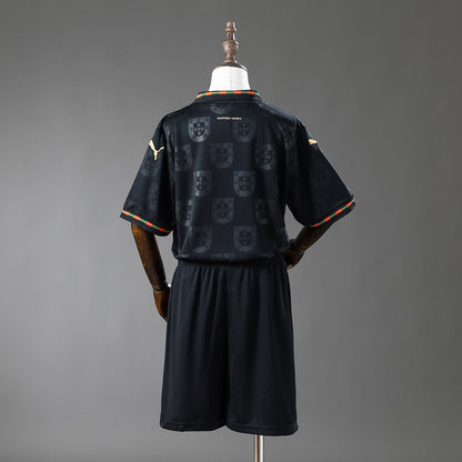 Kit Criança - Portugal "Pantera Negra" 2025/26