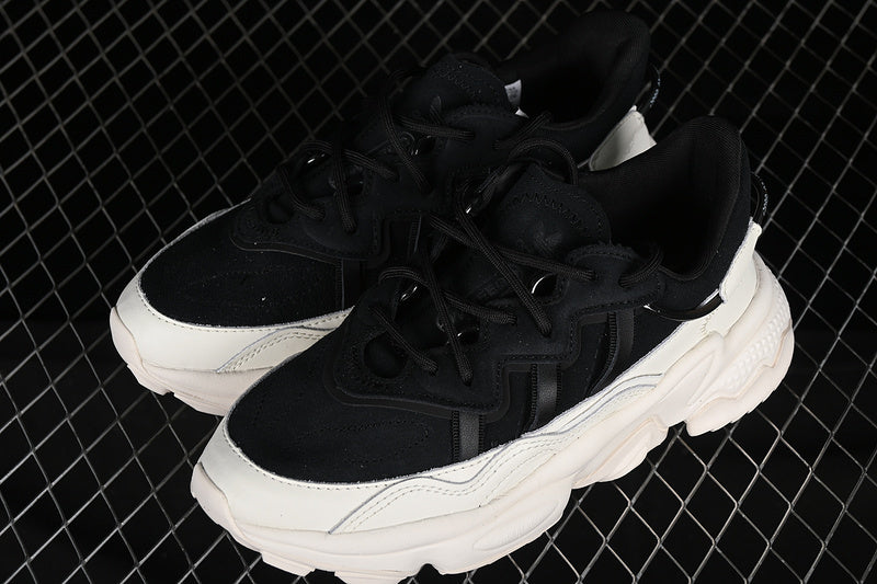 Adidas Ozweego - Preto/Branco