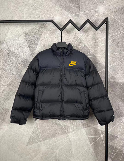 Windbreaker Jacket - The North Face