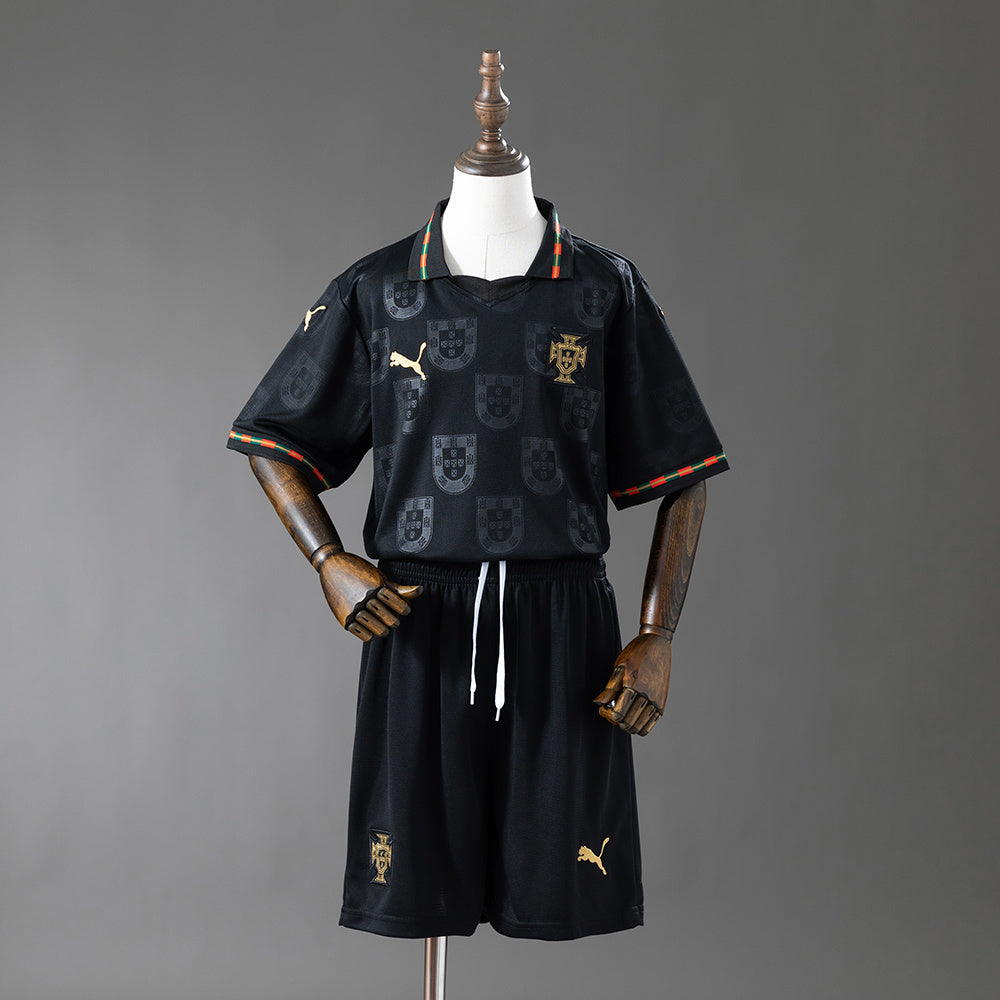 Kit Criança - Portugal "Pantera Negra" 2025/26