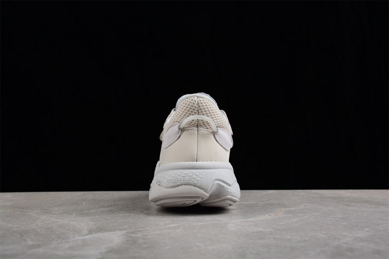 Adidas Ozweego - Bege