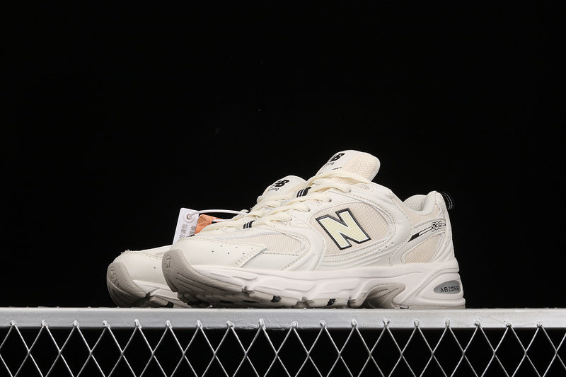 New Balance 530 - Bege/Preto