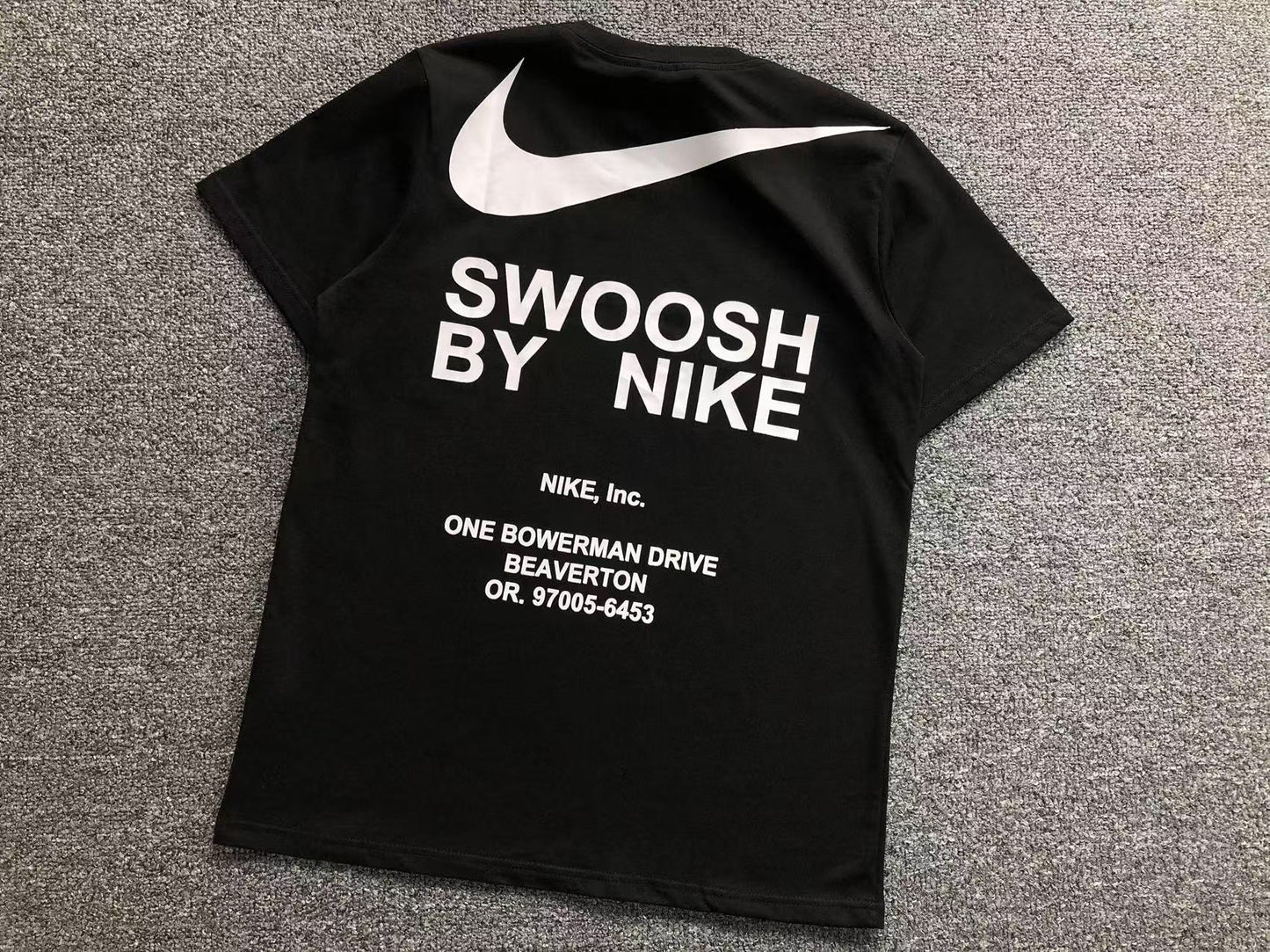 Tshirt Swoosh by Nike