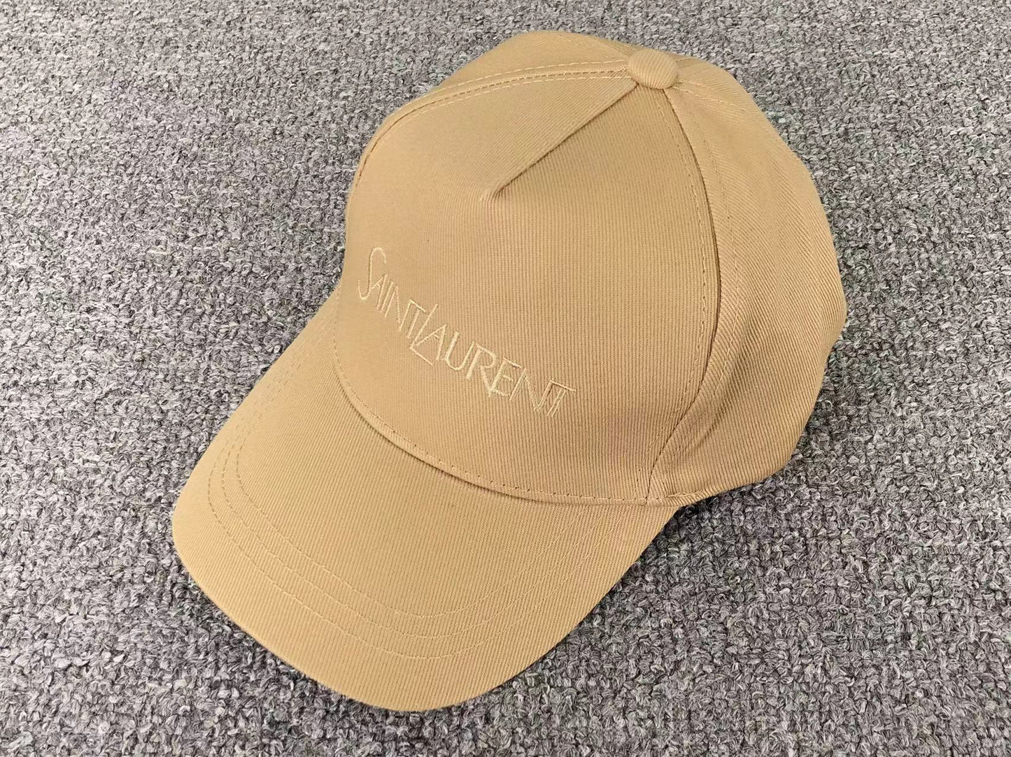 Chapéu SAINT LAURENT