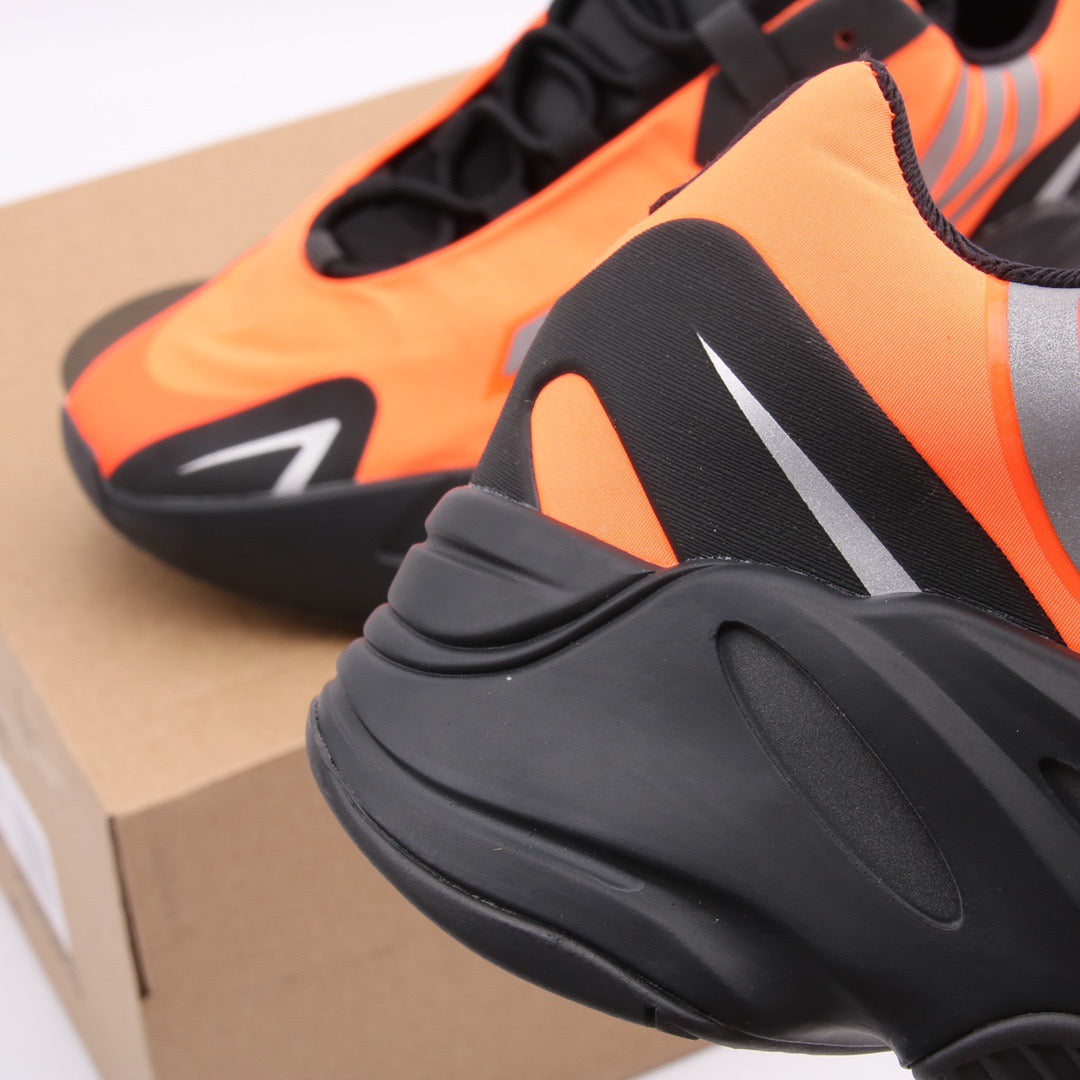 YEEZY BOOST 700 ORANGE