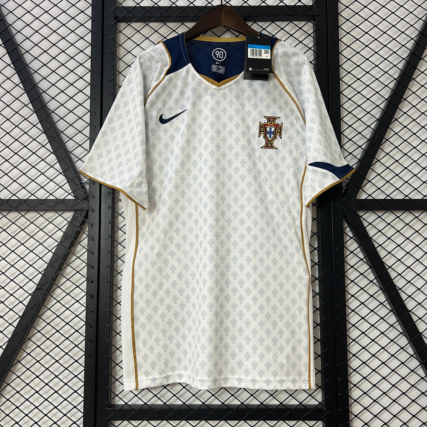 Camisola Retro Portugal - Away 2004