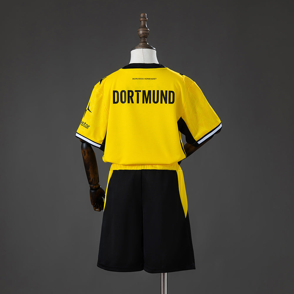 Manchester United Home Kit 2024/25