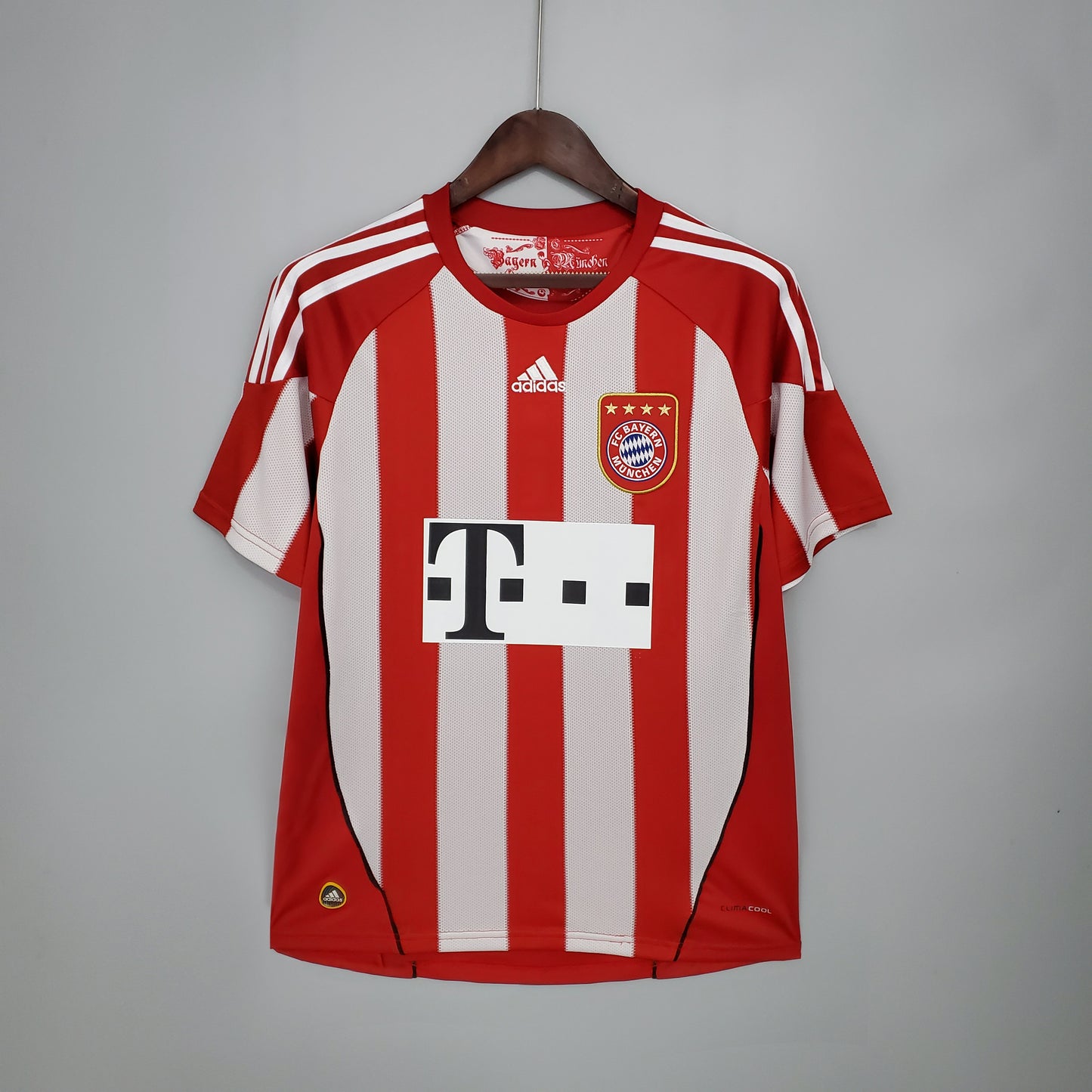 Camisola Principal Bayern 2010/11